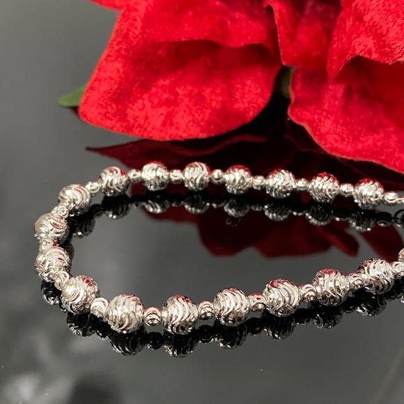 925 Sterling Silver Diamond Cut Bead Bracelet - Picture 4 of 6